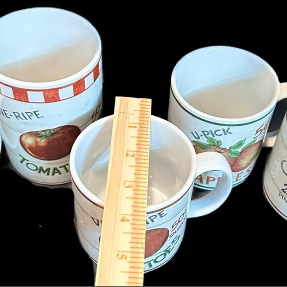 Sakura&Home Trends Farm Fresh Mug Set Carrots Corn Tomatoes Apples Strawberries - Picture 16 of 16
